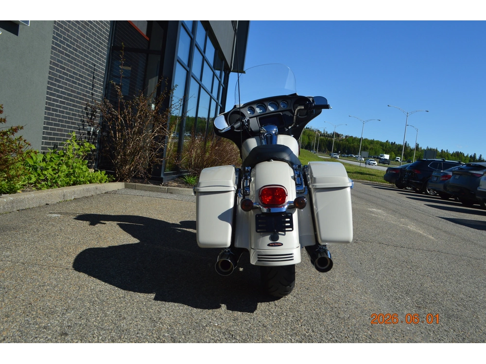 Harley-davidson Flhx 2022 alt