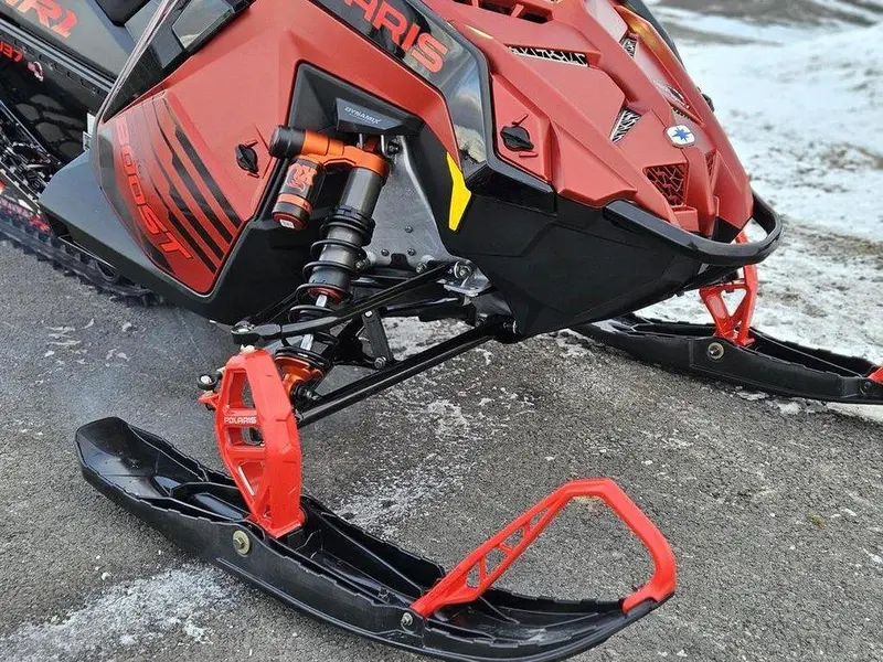 Polaris PATRIOT BOOST INDY VR1 137 DYNAMIX 2025