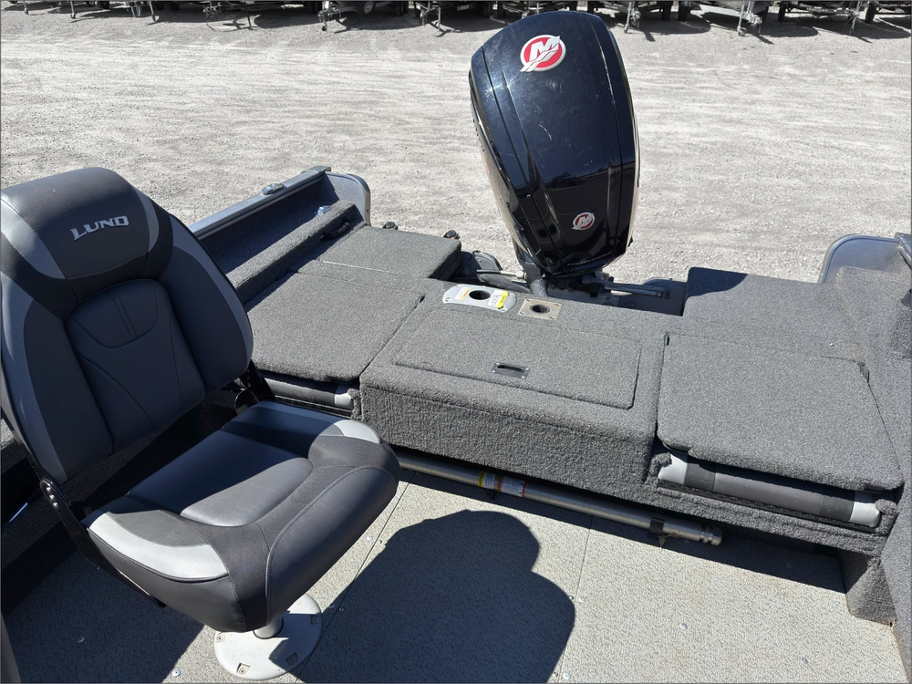 2019 Lund Boat Co 1775 alt