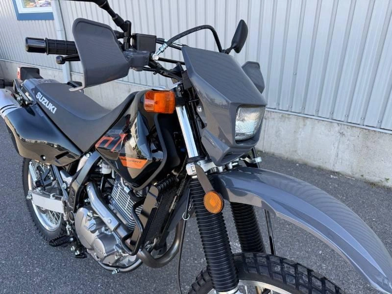 2026 Suzuki Dr650se alt