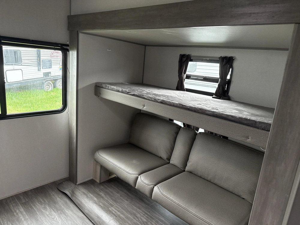 2026 Forest River Aurora 40bhts alt