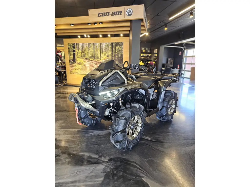 Can-Am OUTLANDER 2026