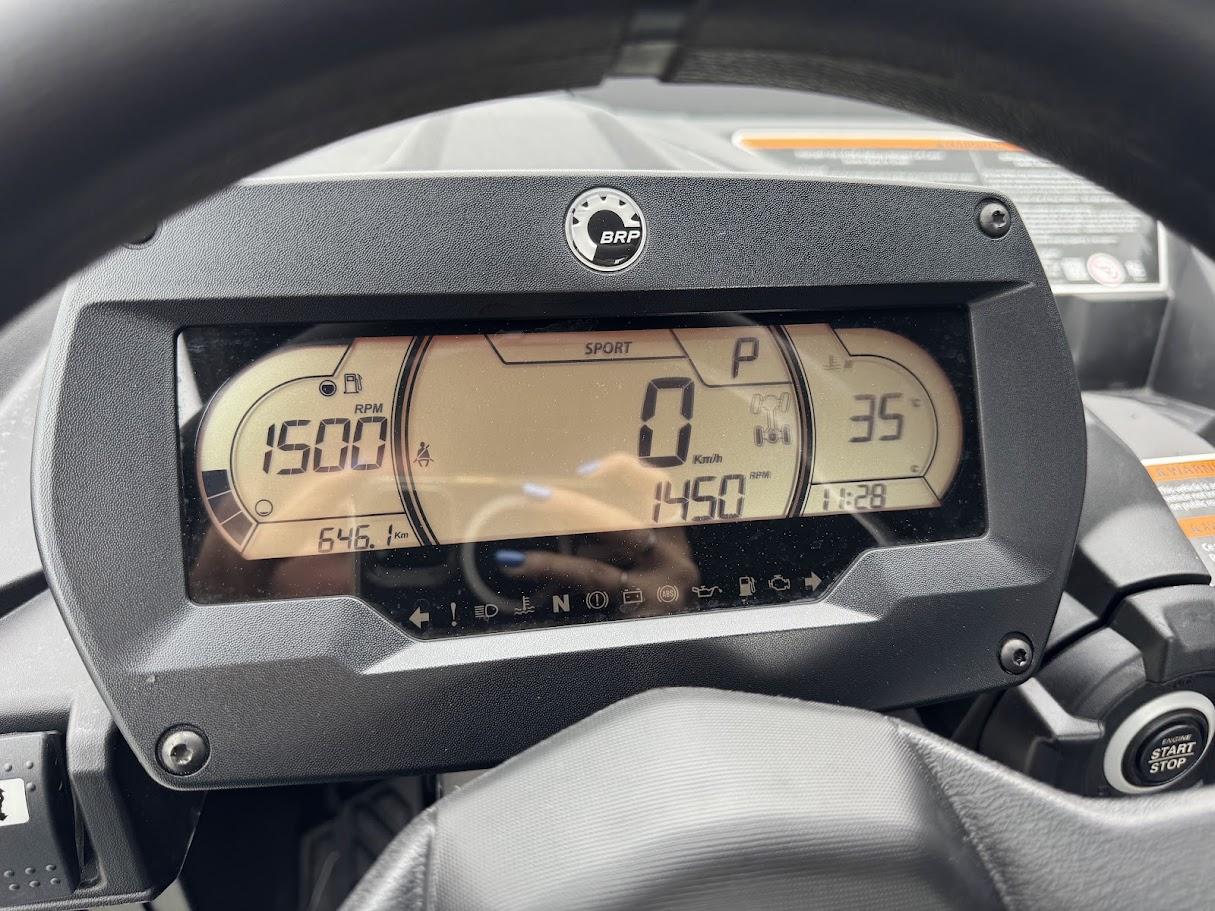 2025 Can-Am Commander XT 1000R thumbnail 11