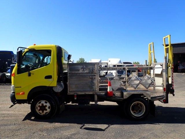 Hino 155 2009
