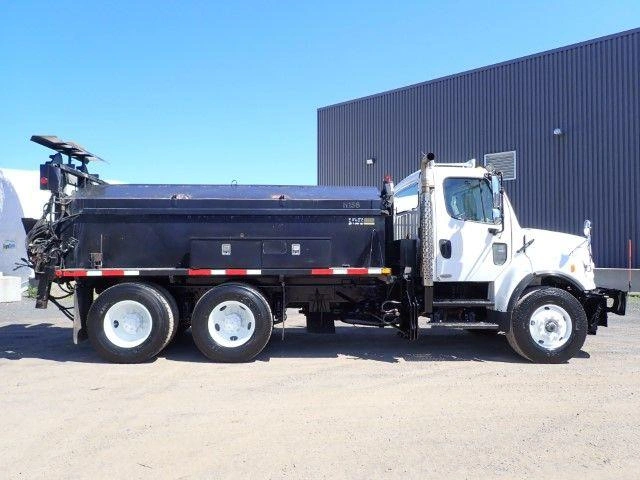 Freightliner M2106 2010