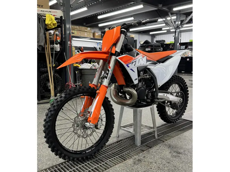 2023 KTM 250 SX thumbnail 6