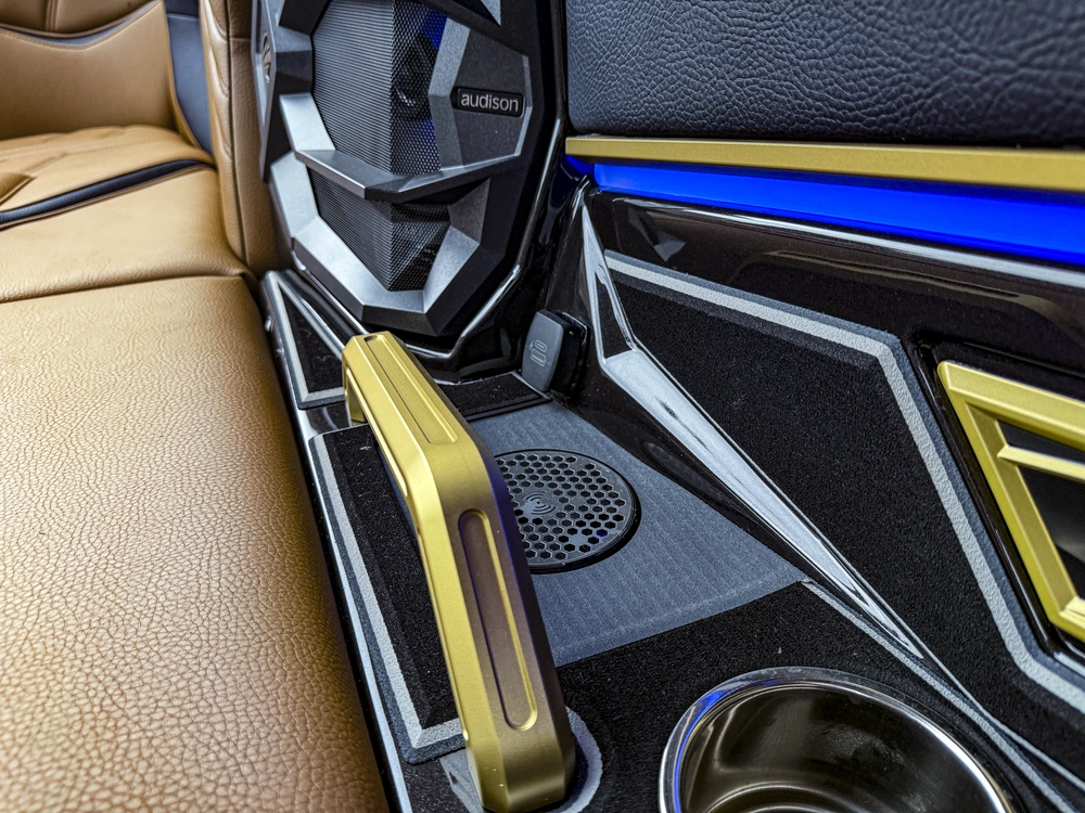 2026 Tige Boats Ultre 25zx alt