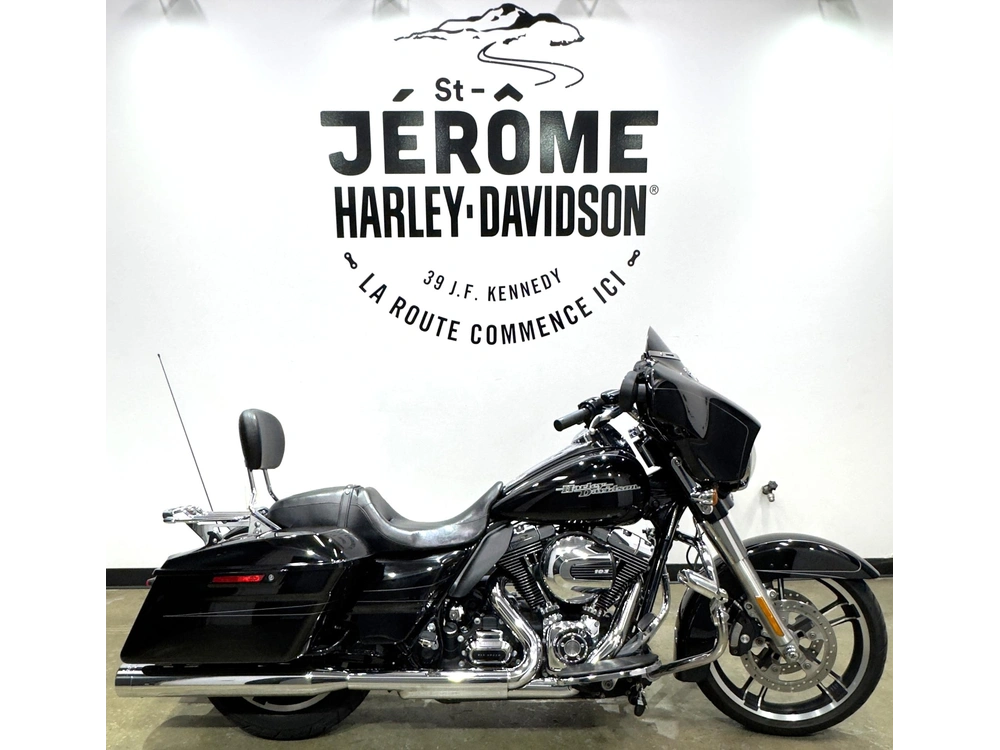 Harley-davidson Street Glide 2016 alt