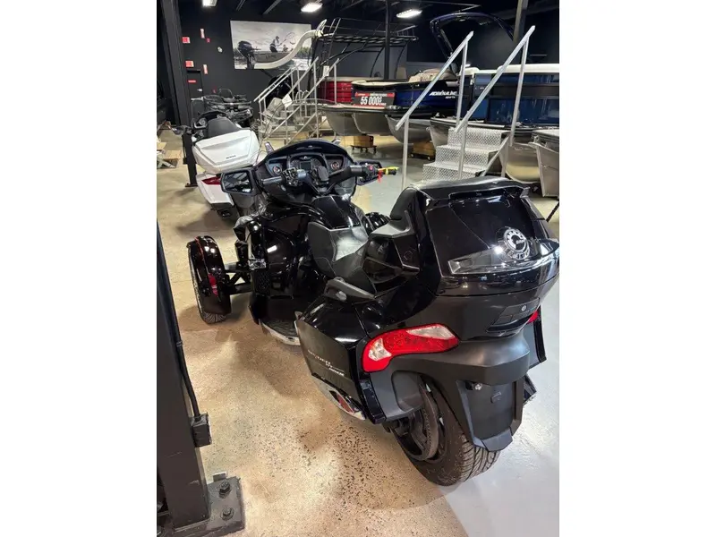 2014 Can-Am rt ltd
