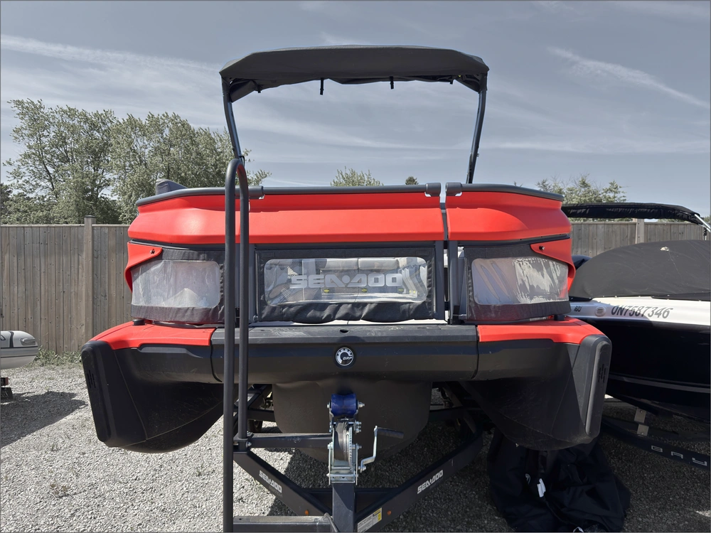 2024 Sea-doo Switch alt