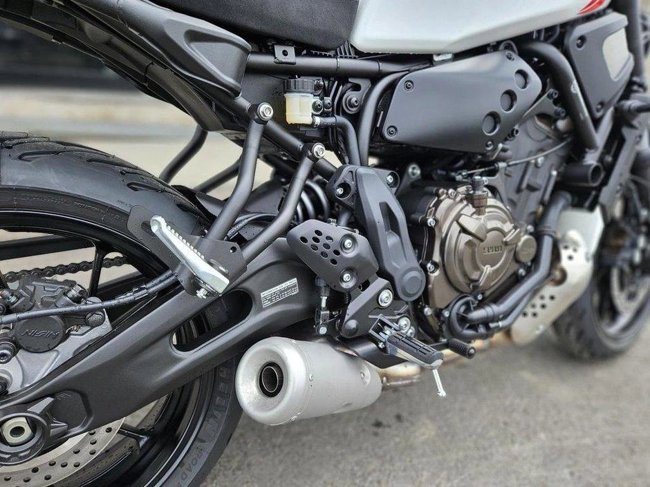 2024 Yamaha Xsr 700 alt