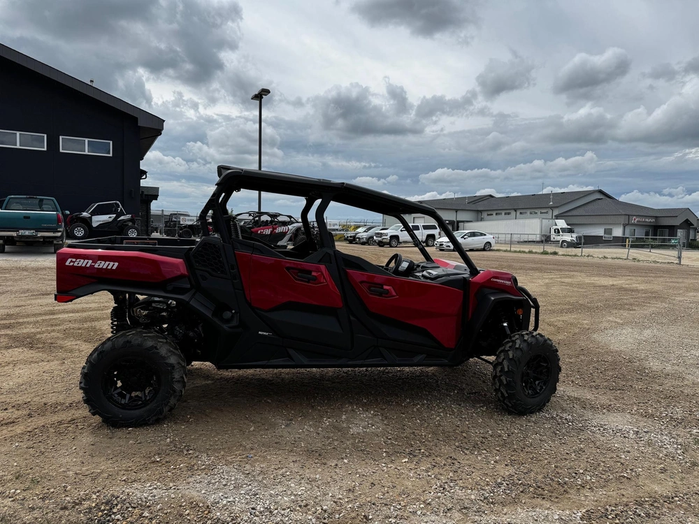 2026 Can-am Commander Max Xt 700 alt