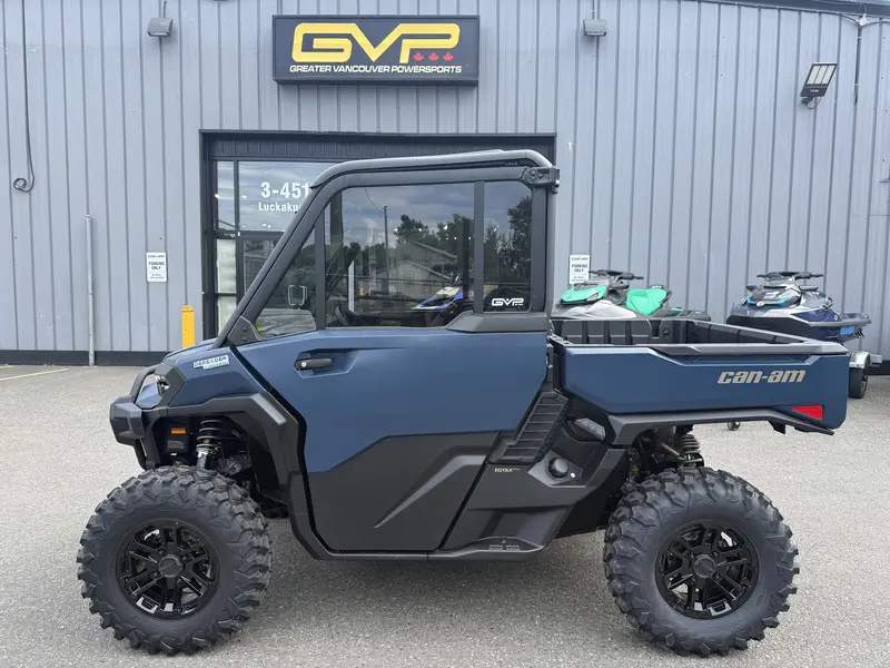 2026 Can-Am DEFENDER LIMITED CAB HD11