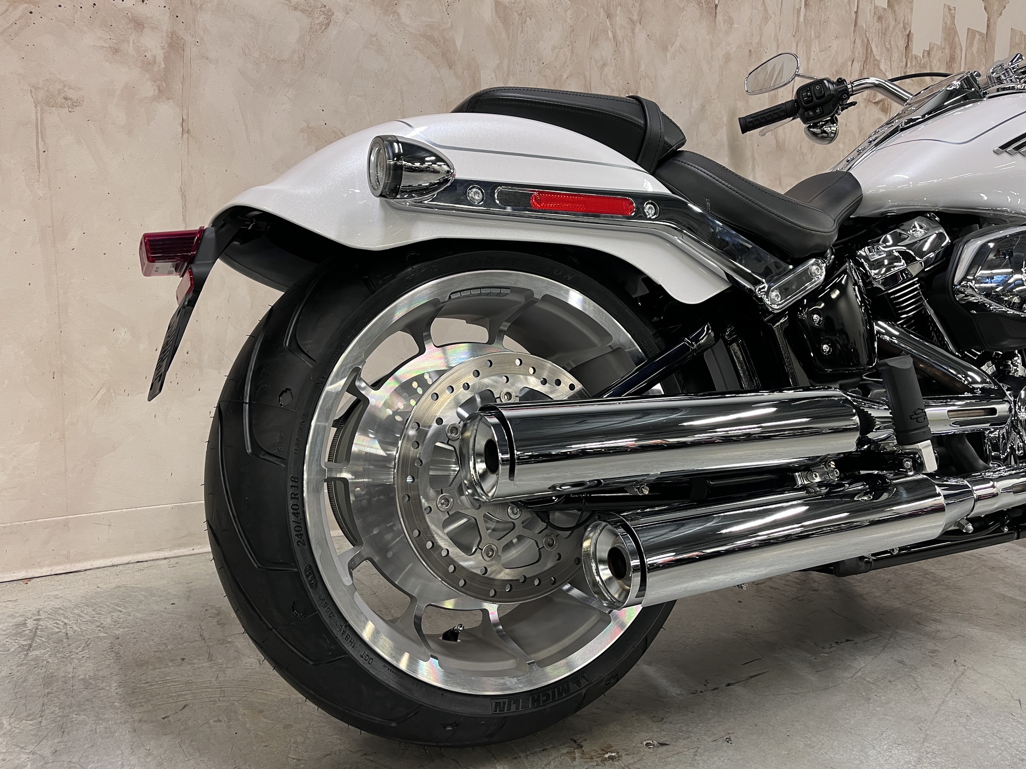 2026 Harley-Davidson FLFB FAT BOY thumbnail 3