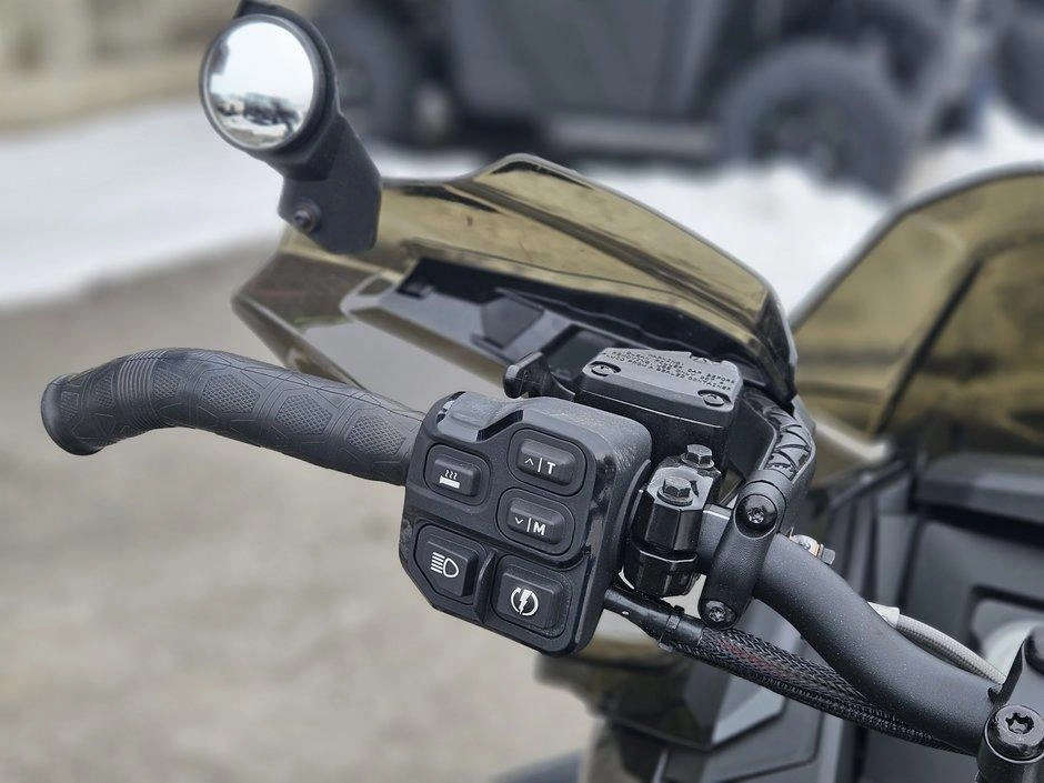 Ski-doo Renegade 900 Ace Turbo R 2026 alt