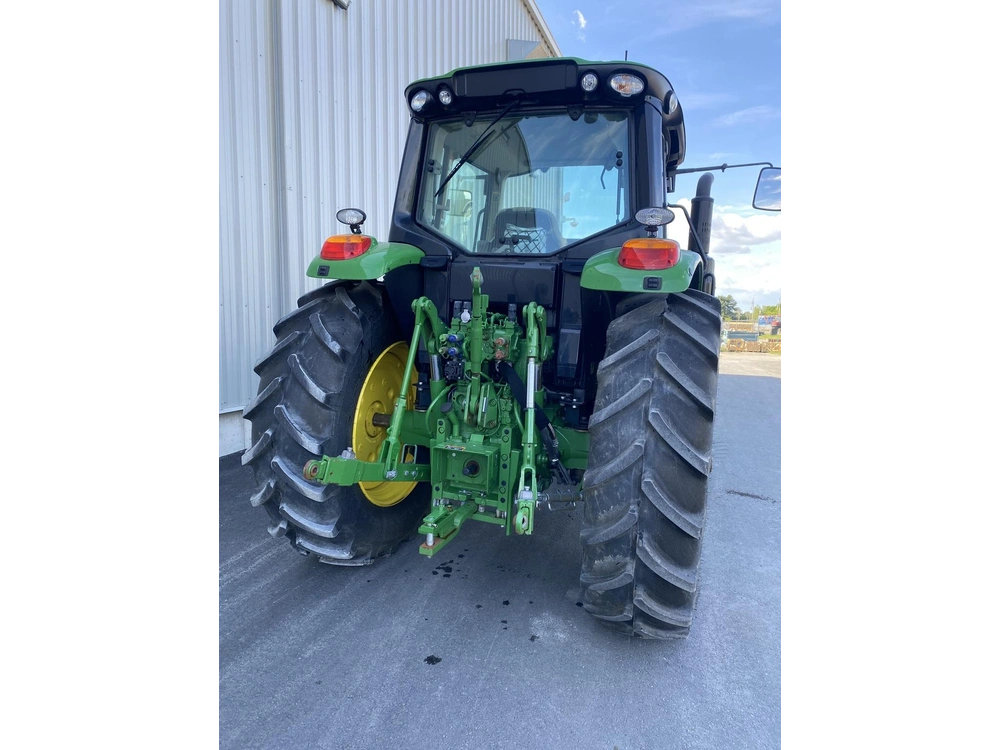 John Deere 6120m 2024 alt