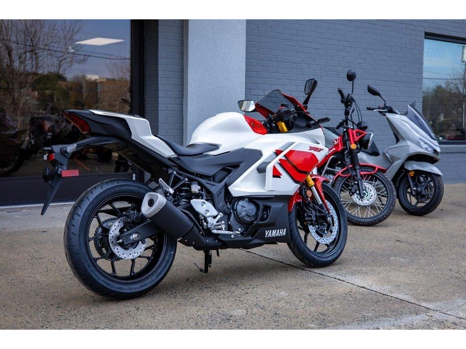 2026 Yamaha Yzf-r3 alt