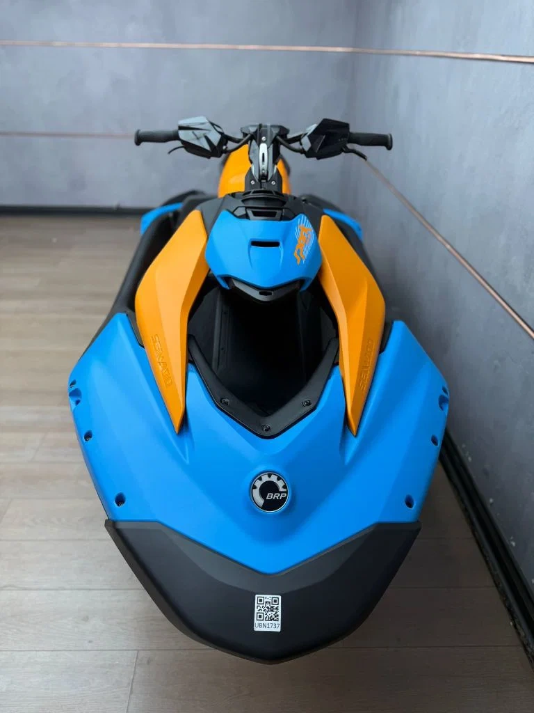 2026 Sea-Doo SPARK TRIXX 3UP IBR "Gulfstream Blue / Orange Crush (Sound System)"