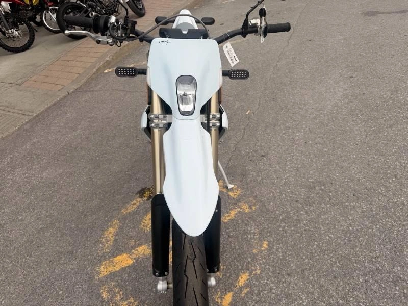 2026 Stark Future Varg Sm 80hp alt