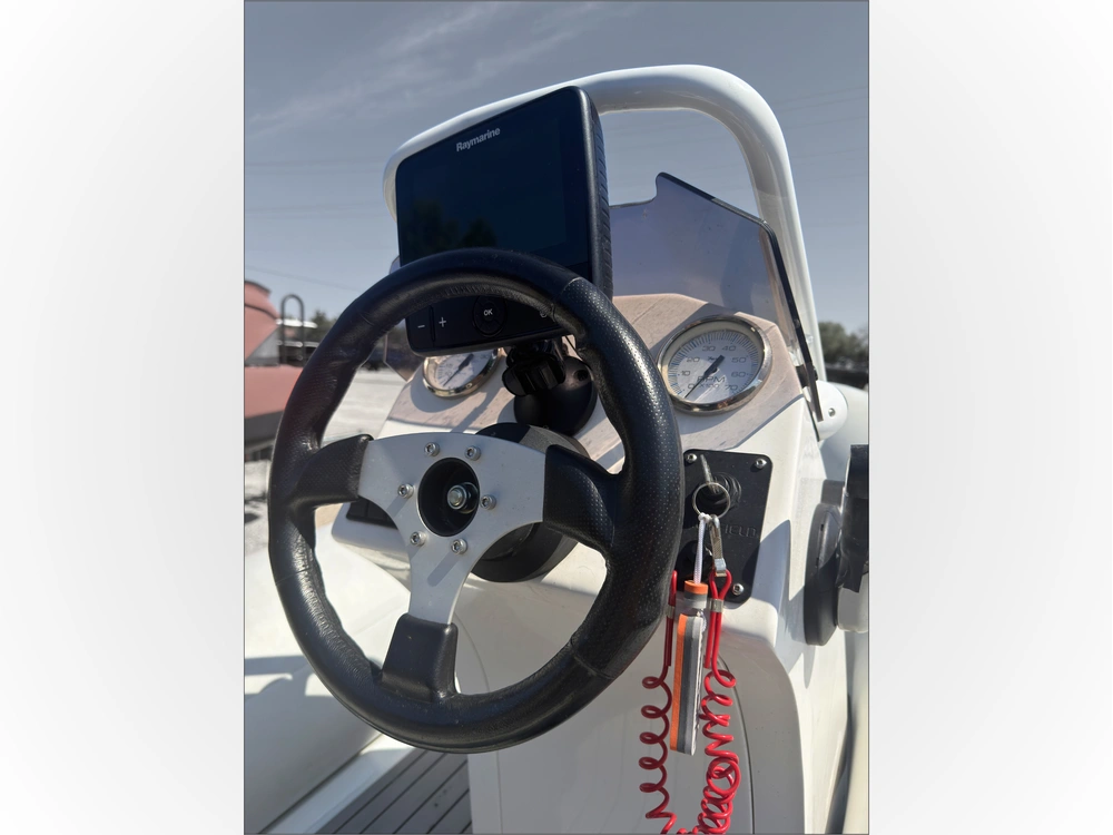2017 Highfield Sp360 alt