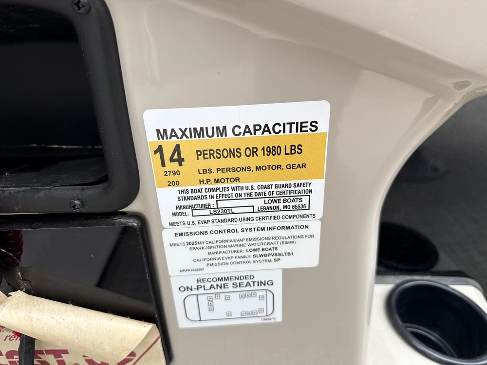 2025 Lowe Boats Ls230 Tritoon Pontoon alt