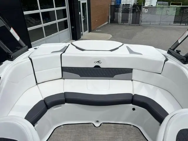 2023 Monterey 224FS BOWRIDER
