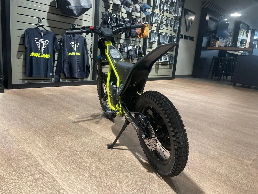 2026 Triumph Txp-16 - Racing Yellow alt