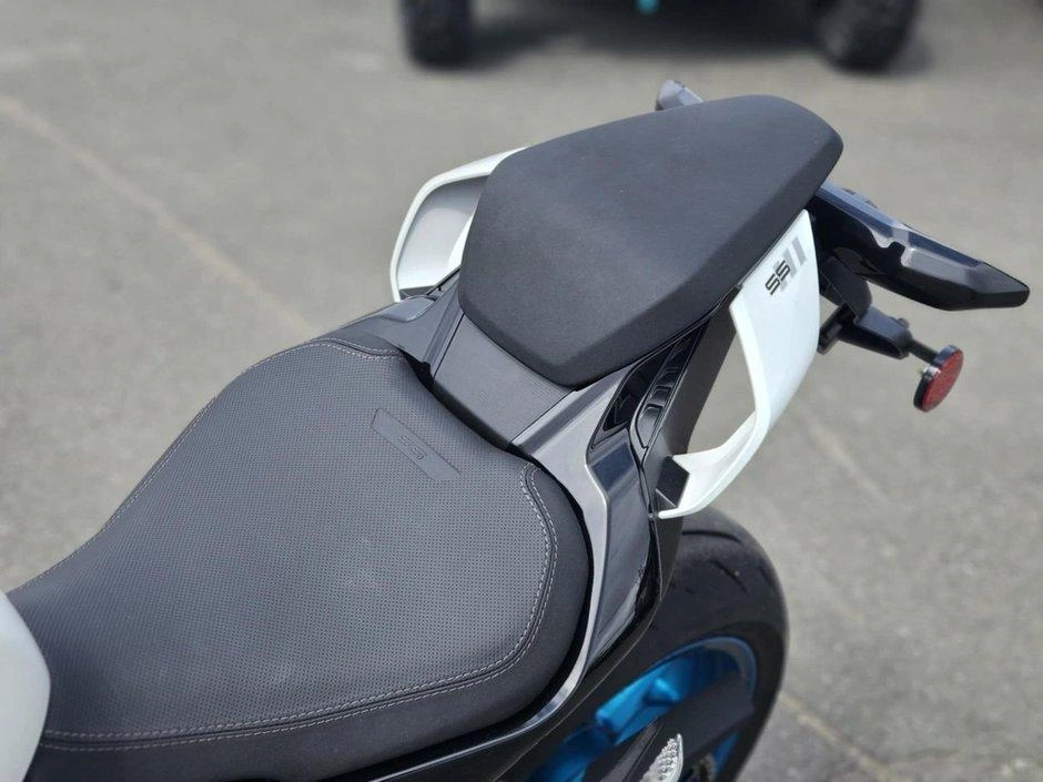 2026 Cfmoto 675 Ss alt
