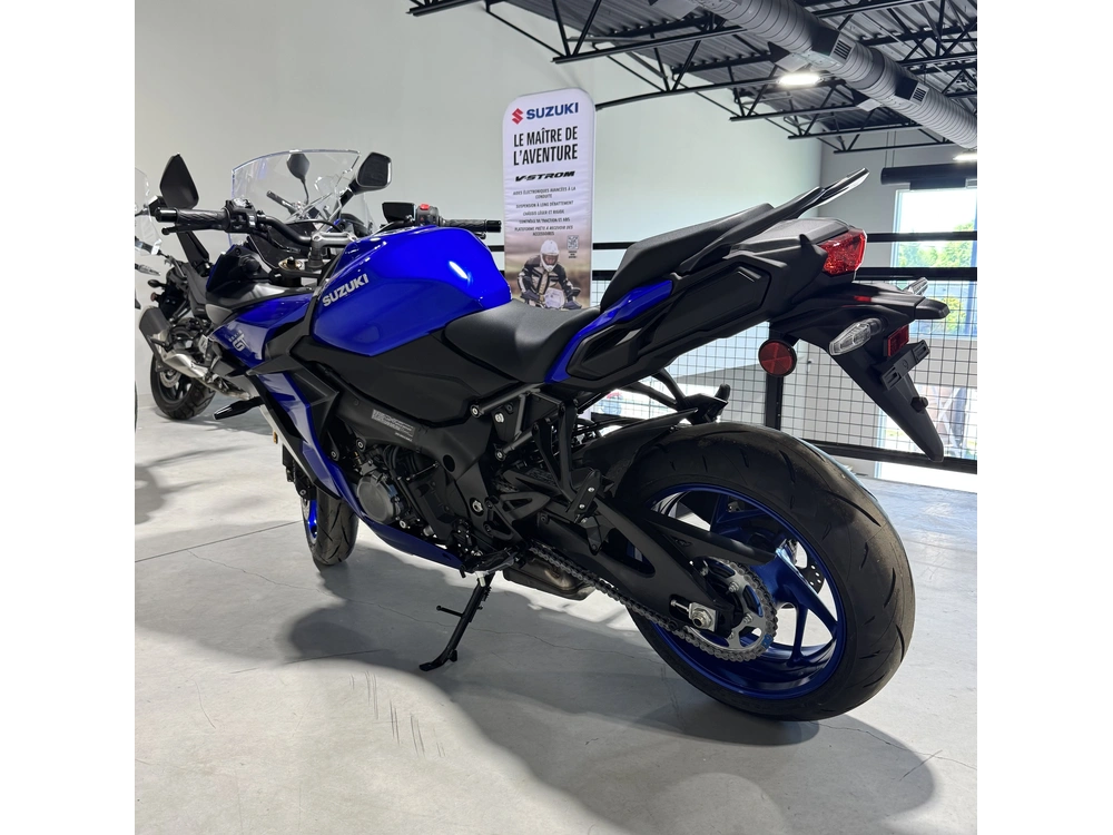 2025 Suzuki Gsx-s1000gt alt