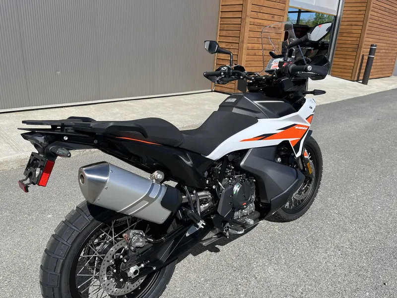 2026 KTM 790 ADVENTURE thumbnail 3