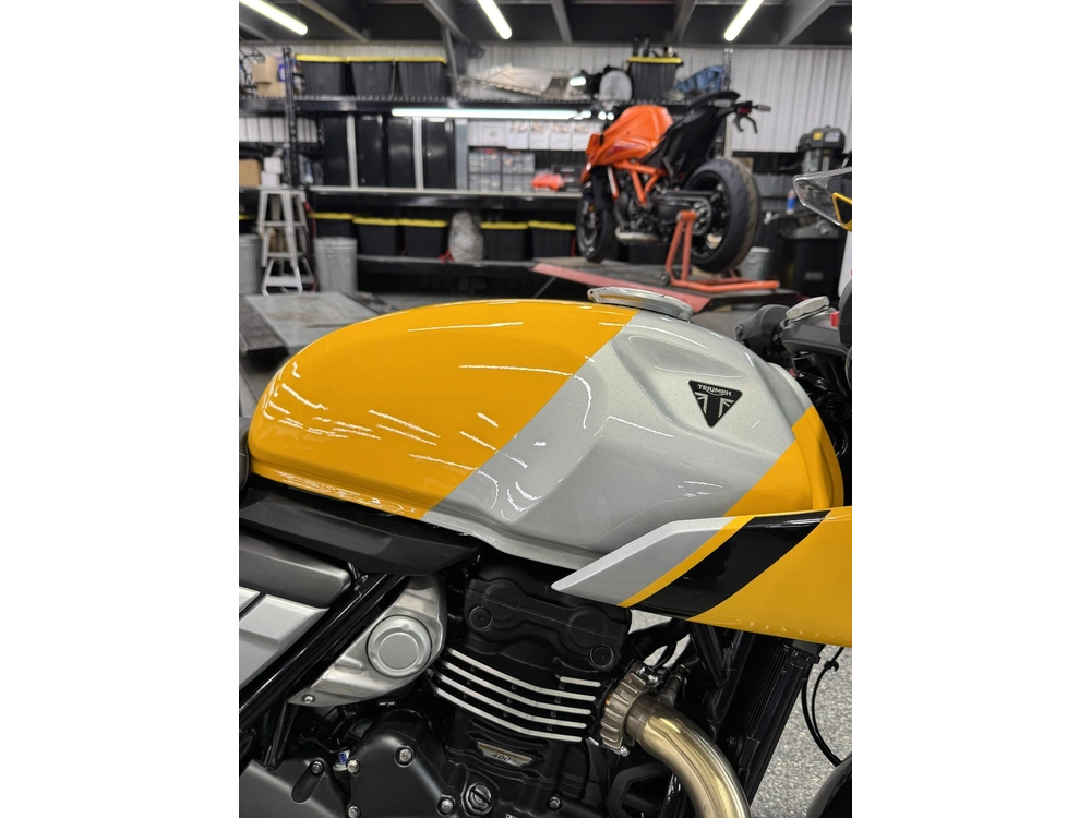 2026 Triumph Thruxton 400 Jaune alt