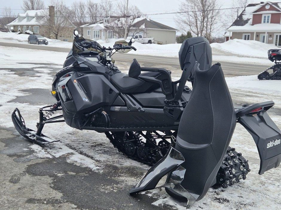 Ski-doo Renegade 900 Ace Turbo R 2026 alt
