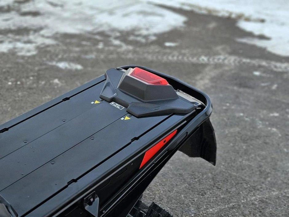 2025 Polaris Patriot Boost Indy Vr1 137 Dynamix alt