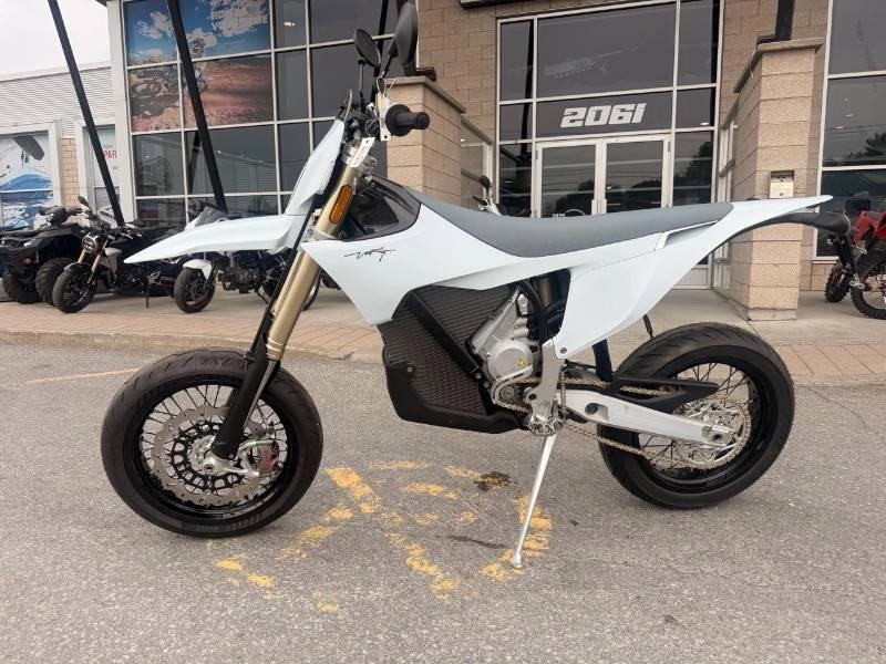 2026 Stark Future Varg Sm 80hp alt