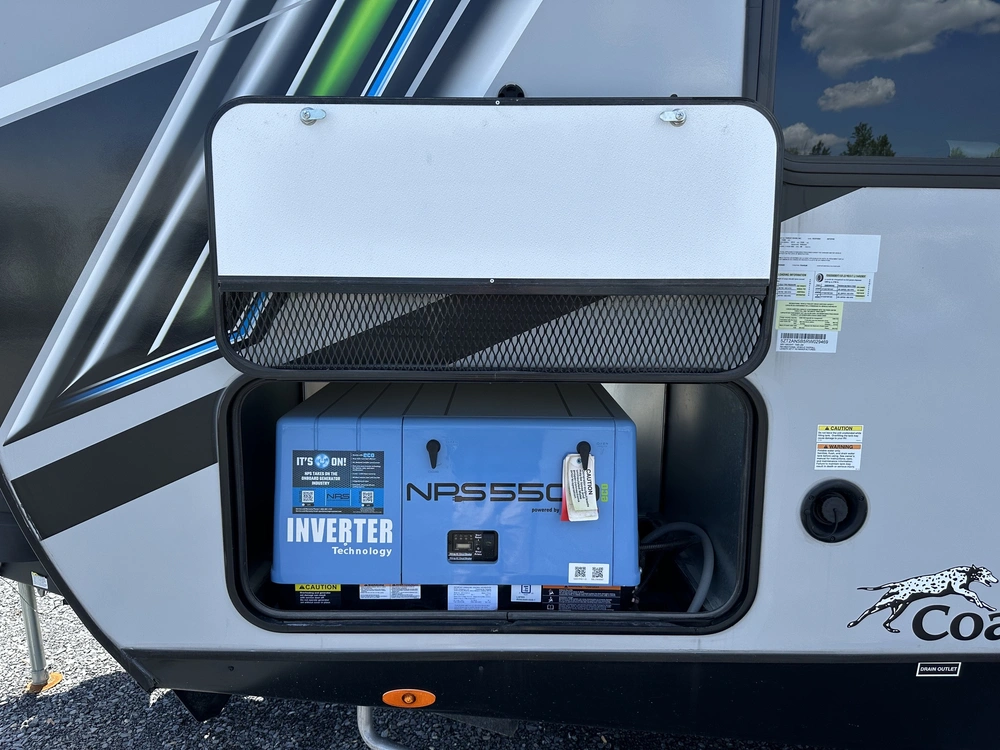 2024 Coachmen Adrenaline 27kb alt