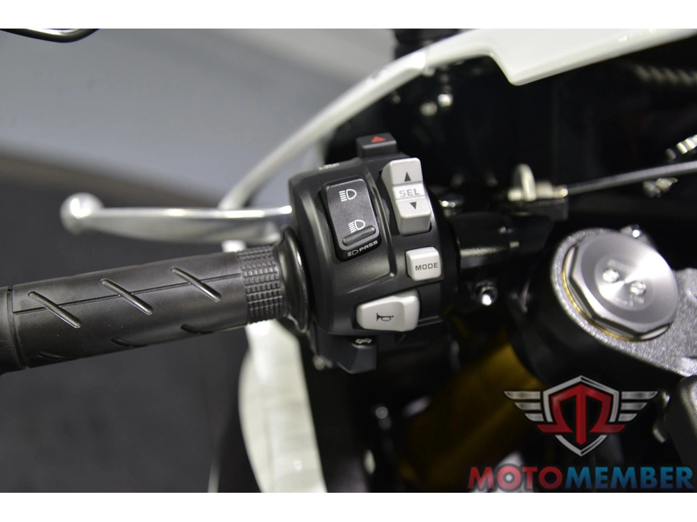 2025 Honda Cbr1000rr alt