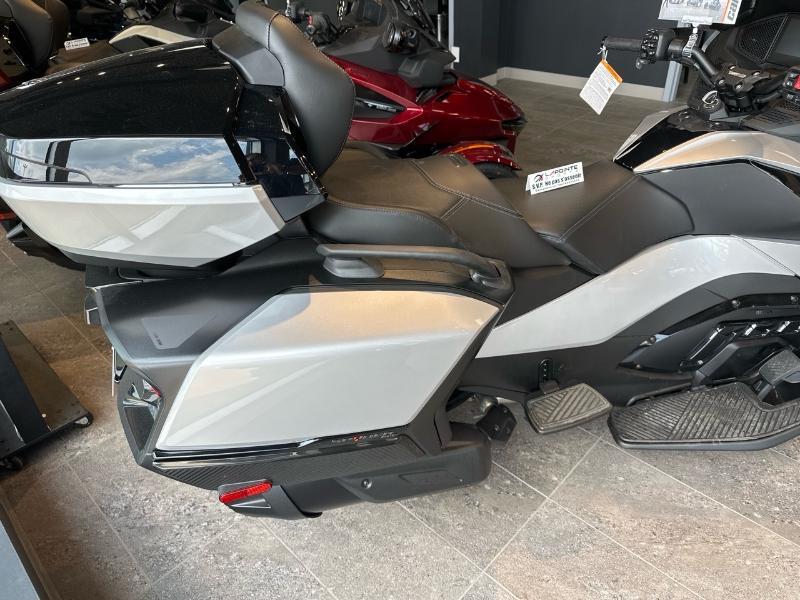 2024 Can-Am RT Limited SE6 thumbnail 5