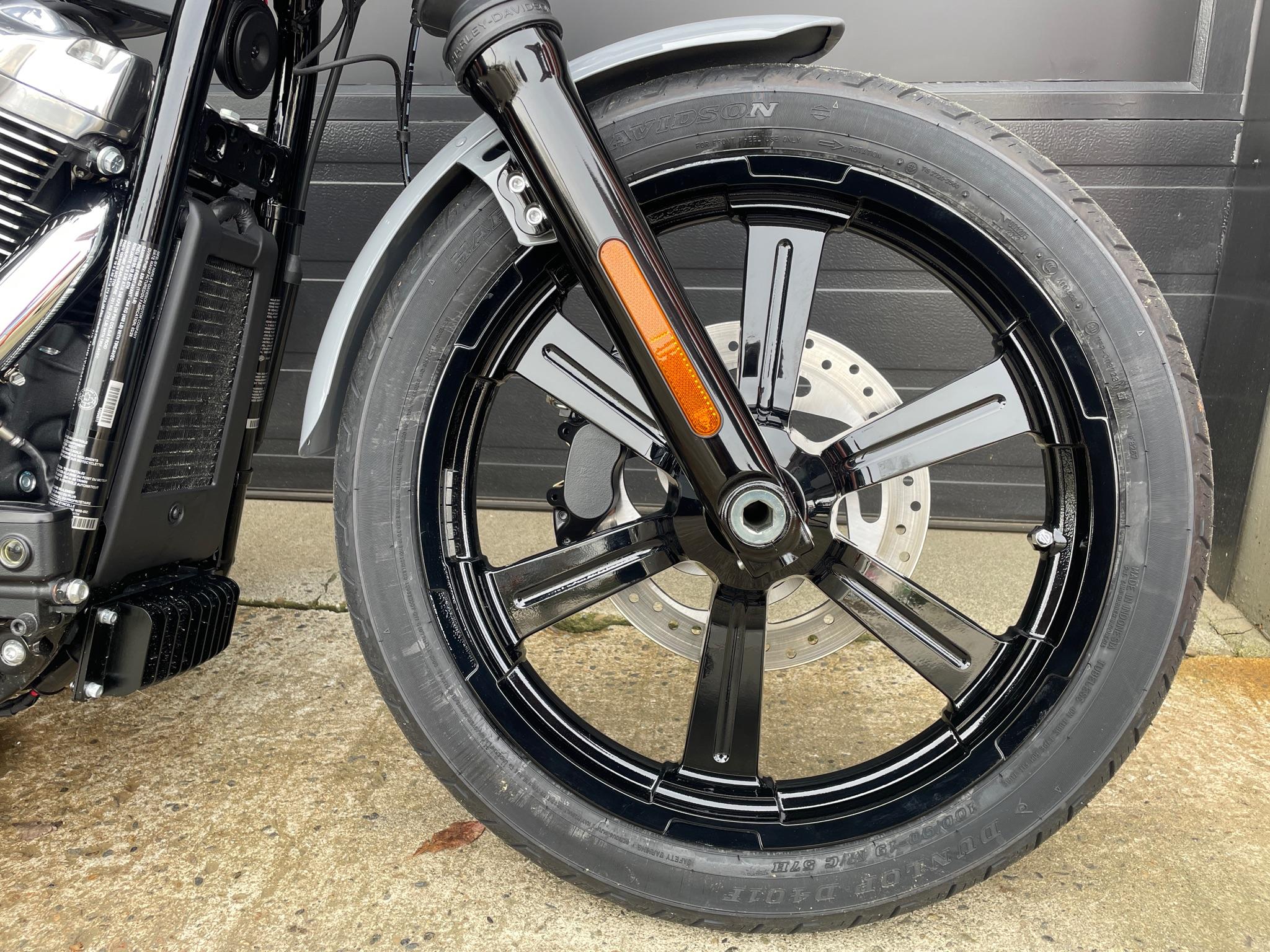 2026 Harley-Davidson FXBB - Street Bob® thumbnail 5