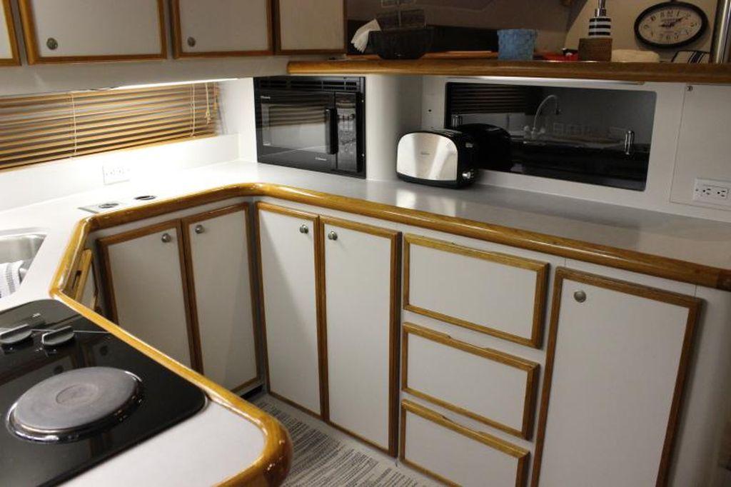 1993 Cruisers Yachts 3850 thumbnail 9