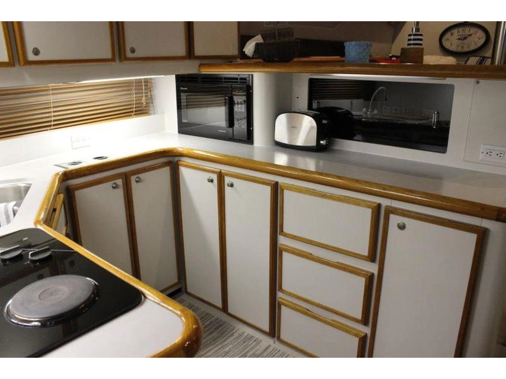 1993 Cruisers Yachts 3850 alt