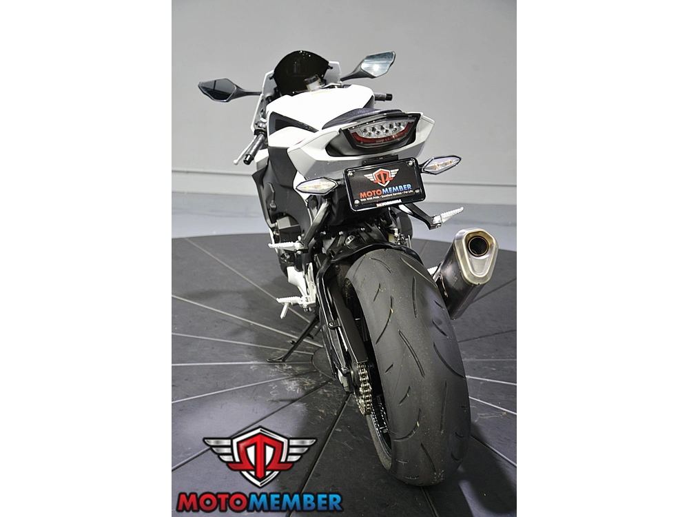 2025 Honda Cbr1000rr alt