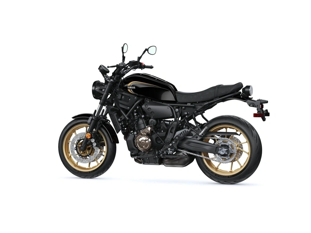 2026 Yamaha Xsr700 alt