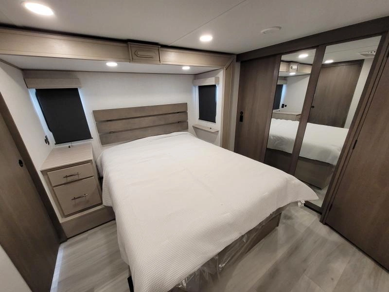 Grand Design Influence 3503gk 2024 alt