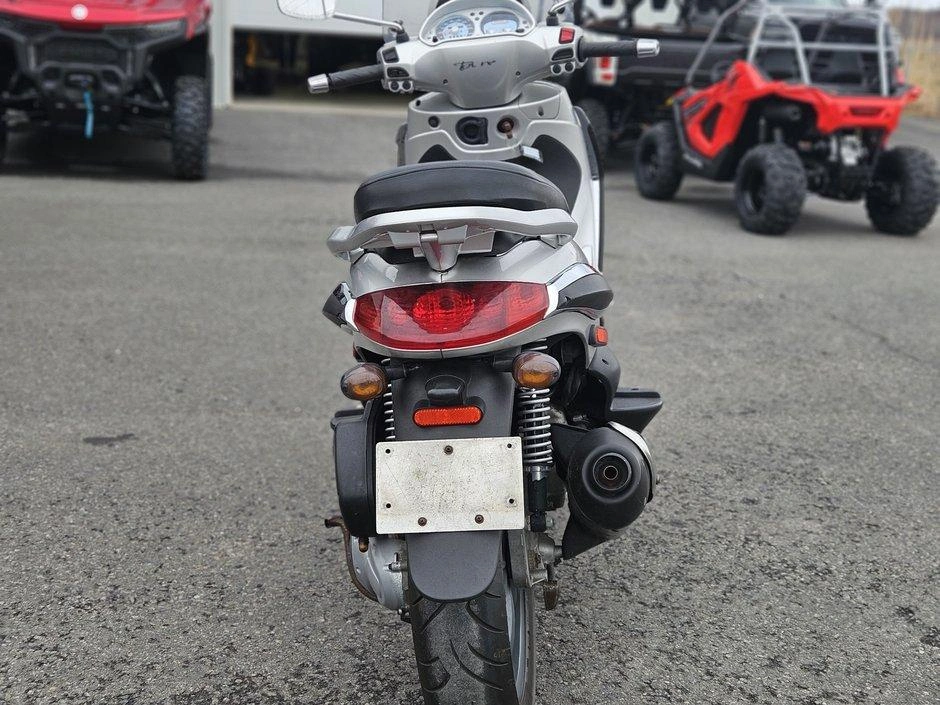 Piaggio Bv 350 2011 alt