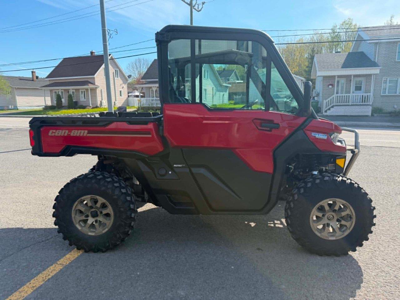 2024 Can-Am DEFENDER LTD CAB USED thumbnail 2