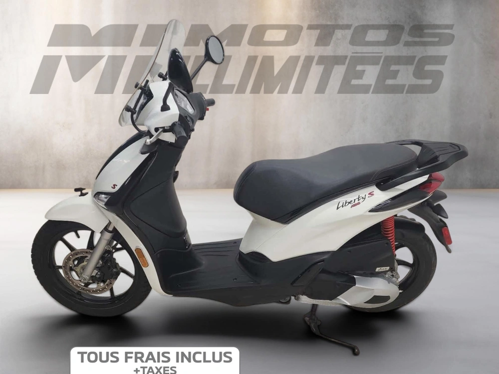 2022 Piaggio Liberty 150 S alt