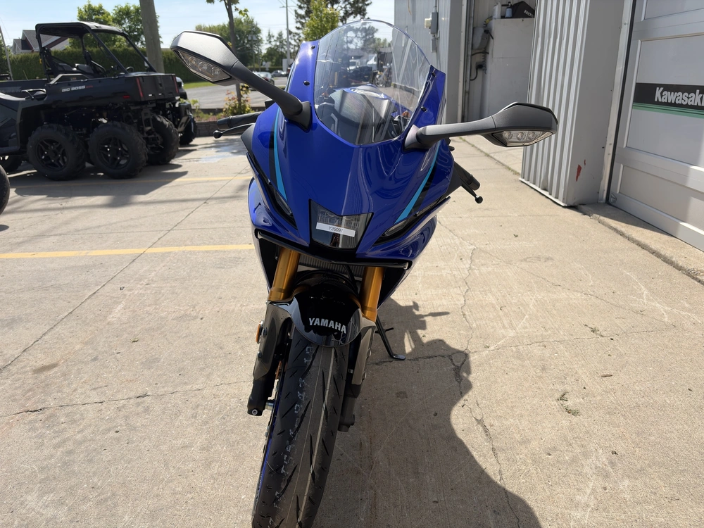 Yamaha Yzf-r7 2026 alt