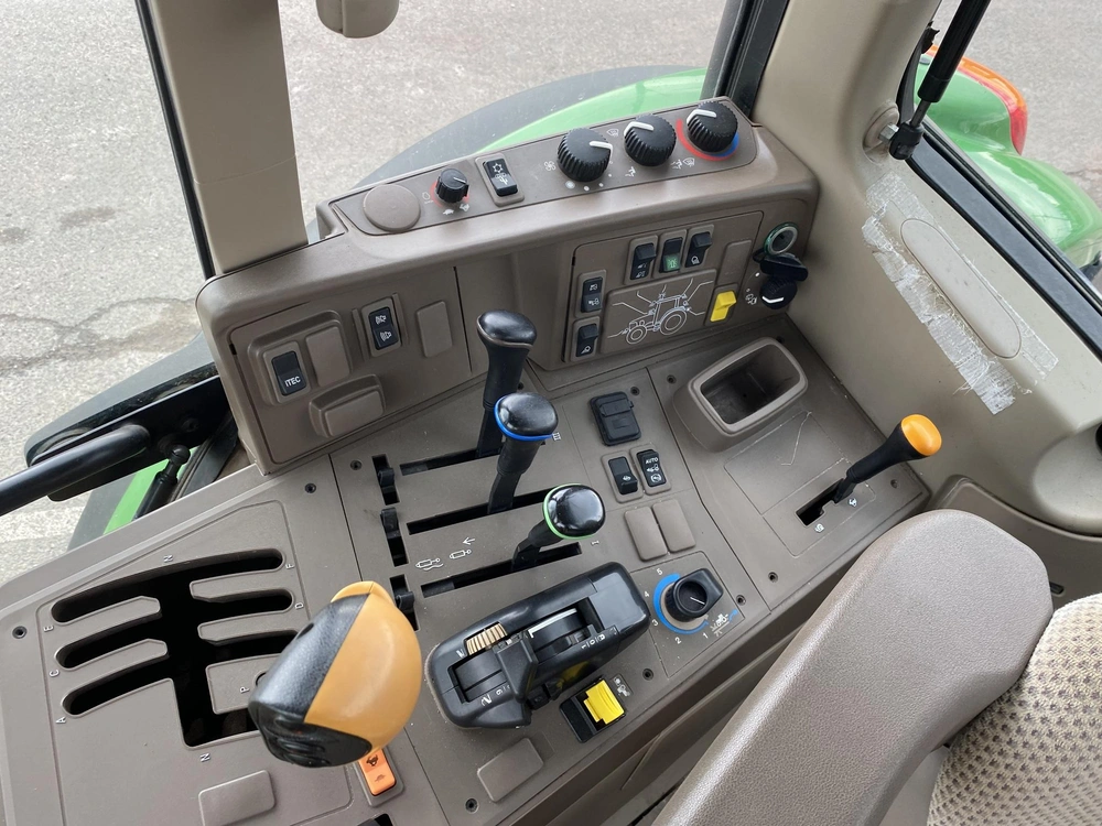 2018 John Deere 6130m alt