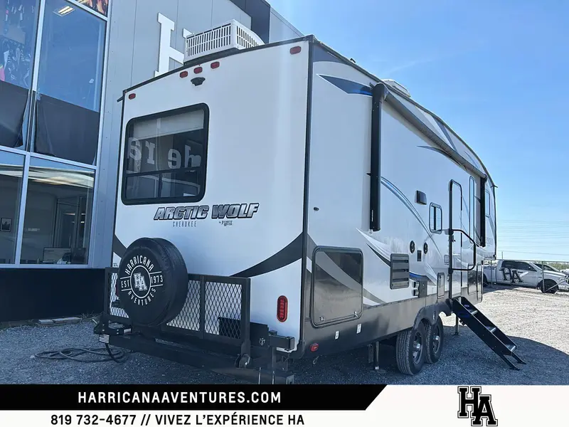 2018 Arctic Wolf 255DRL4-75