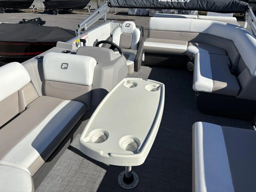 2025 Princecraft Vectra 19 W/40hp alt